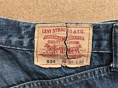 リーバイスの紙パッチ修理