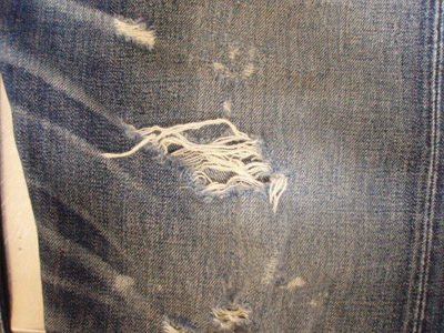 白い糸でのガジガジカスタムリペアした事例